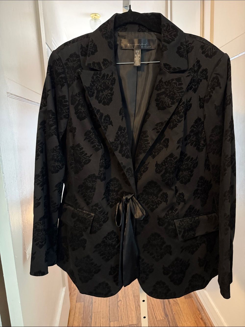 Apostrophe Black Floral Jacquard Tie-Front Blazer